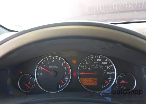 2005 Nissan Pathfinder Le из США, поврежденный, VIN 5N1AR18U25C700434